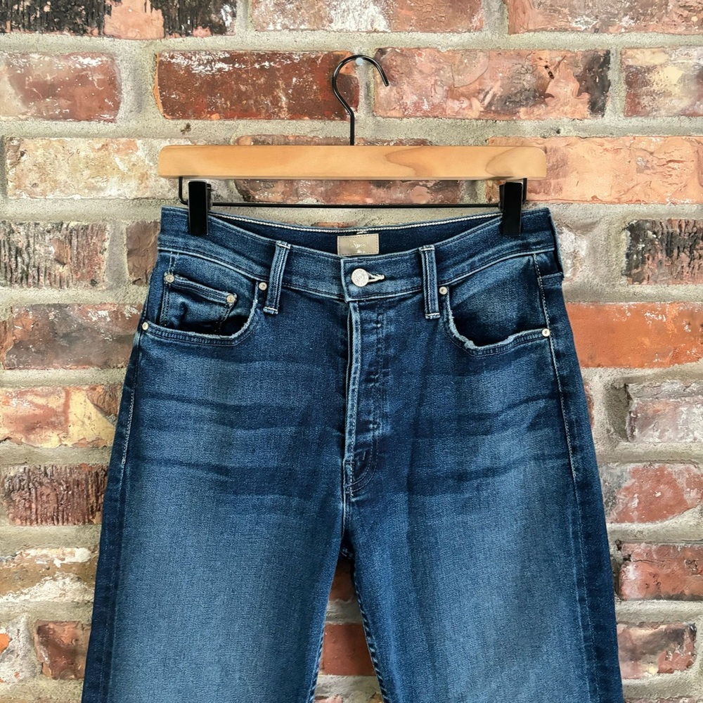 Mother The Thrasher Flood Straight High Rise Jeans in C’est La Vie, 26 - Picture 3 of 12